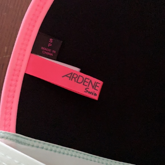 Set of 2 Ardenes swim tops - Picture 4 of 5